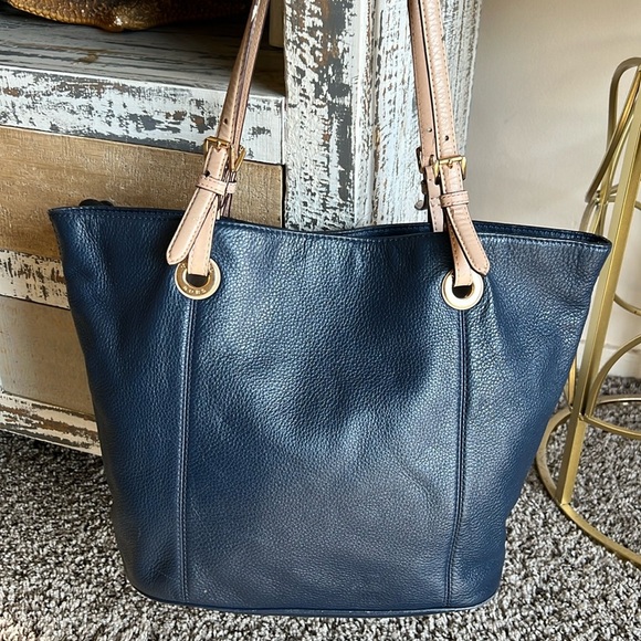 Michael Kors Jet Set Item Genuine Leather Large Tote Shoulder Bag Purse - Picture 1 of 16